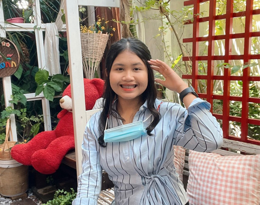 นางสาวปรียาพร สว่างศรี น้องแพรวา’ 64